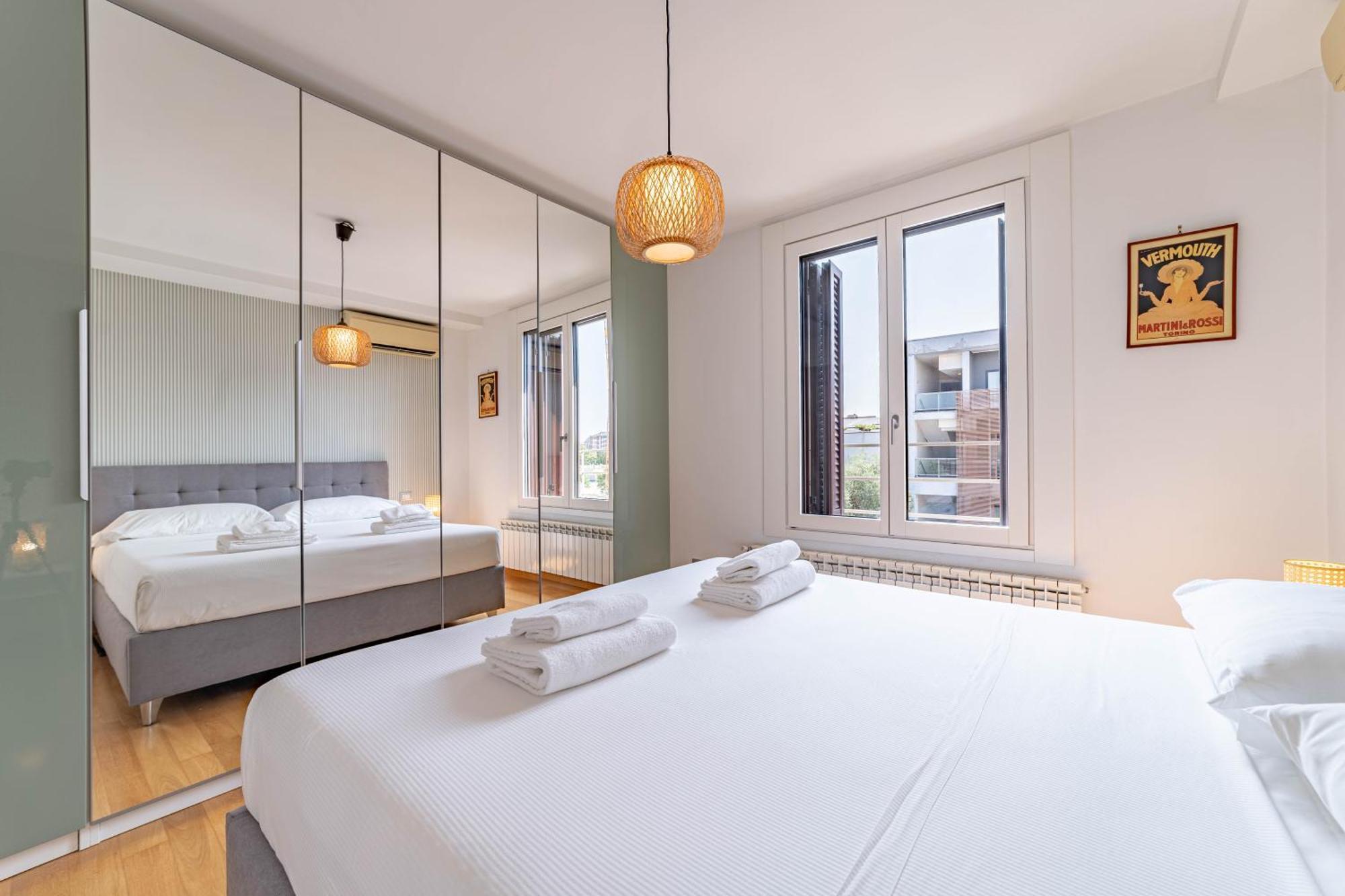 10' Navigli, Penthouse With Panoramic View * Milan